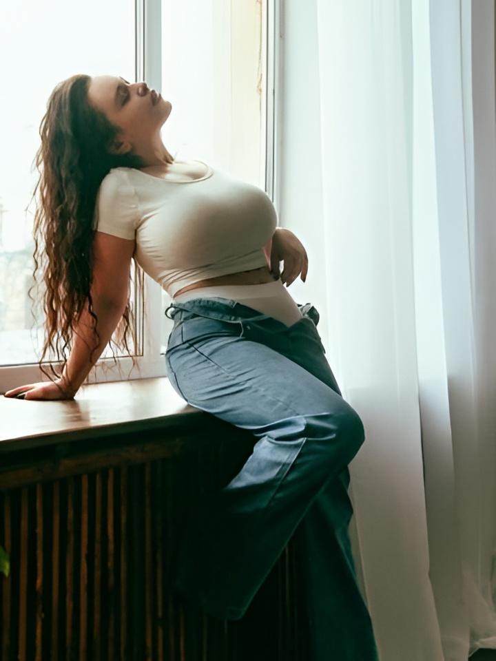 Элина привлекательная девушка из Трехгорный цена от 5000 руб