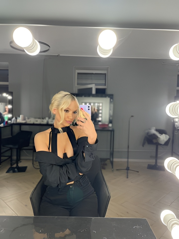 Рада привлекательная девушка из Трехгорный цена от 5000 руб