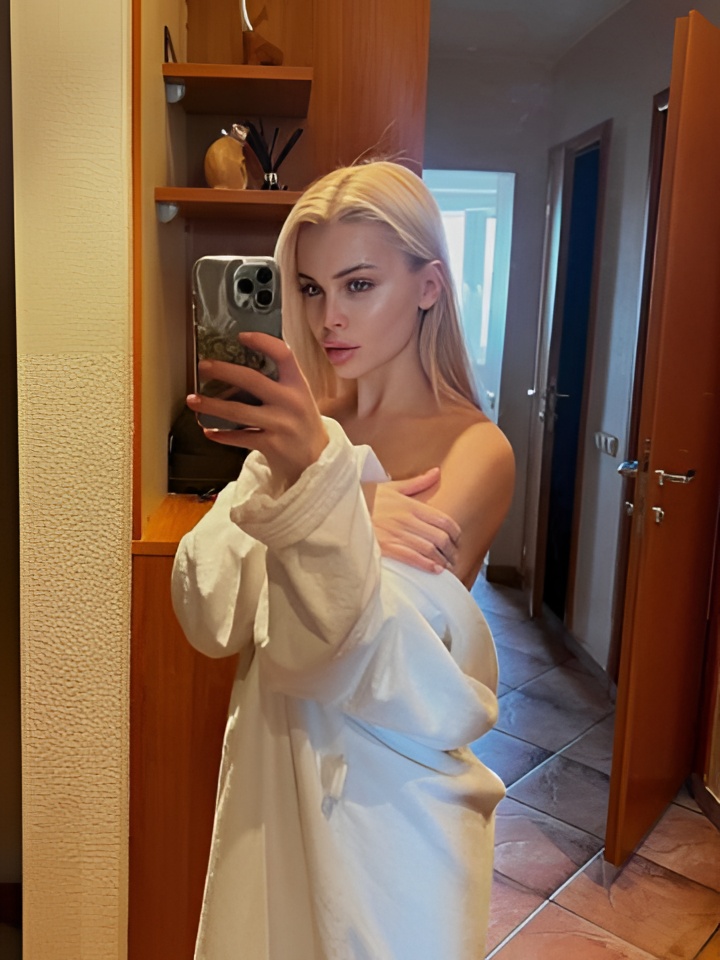 Тая привлекательная девушка из Трехгорный цена от 3000 руб