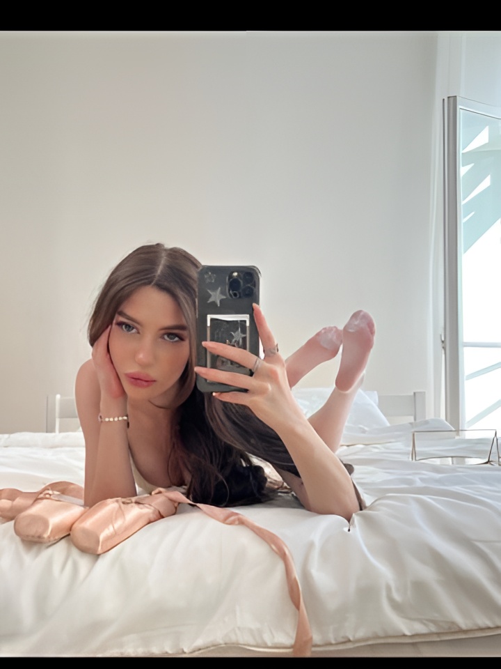 Василиса привлекательная девушка из Трехгорный цена от 3000 руб