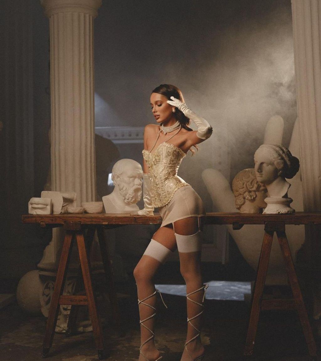 Анюта привлекательная девушка из Трехгорный цена от 7000 руб