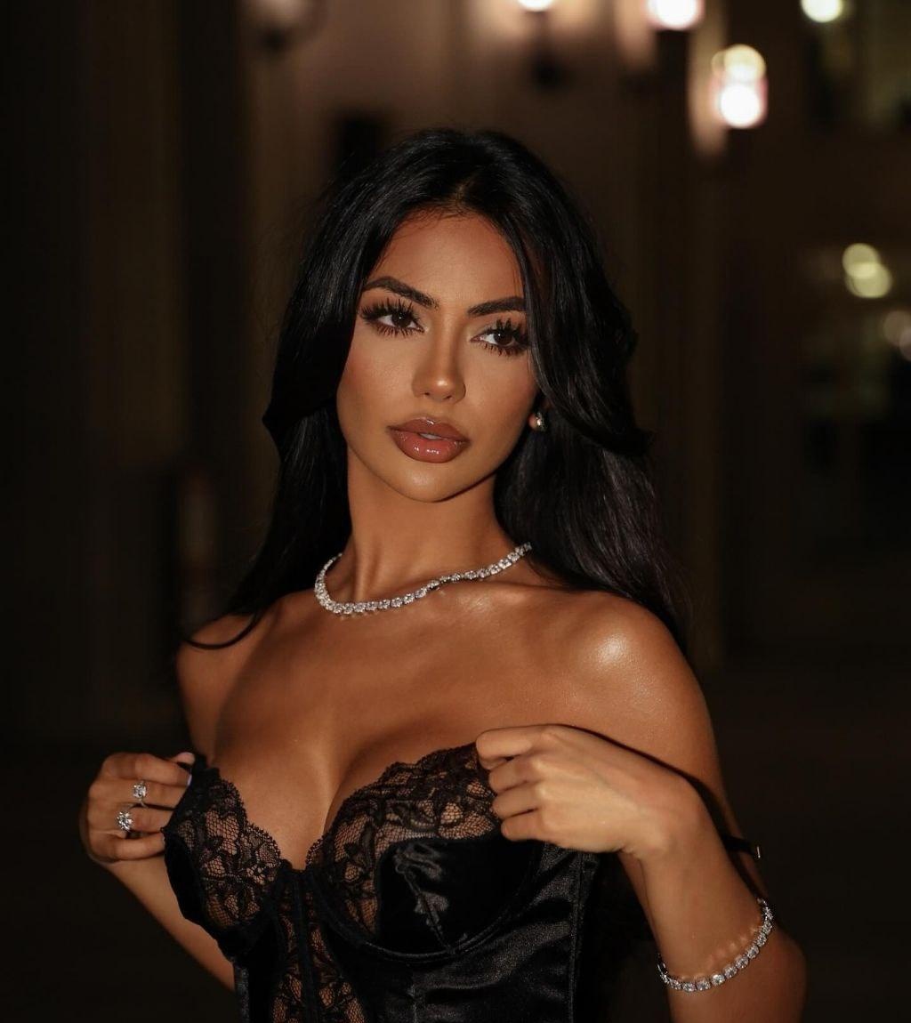 Милана привлекательная девушка из Трехгорный цена от 4000 руб