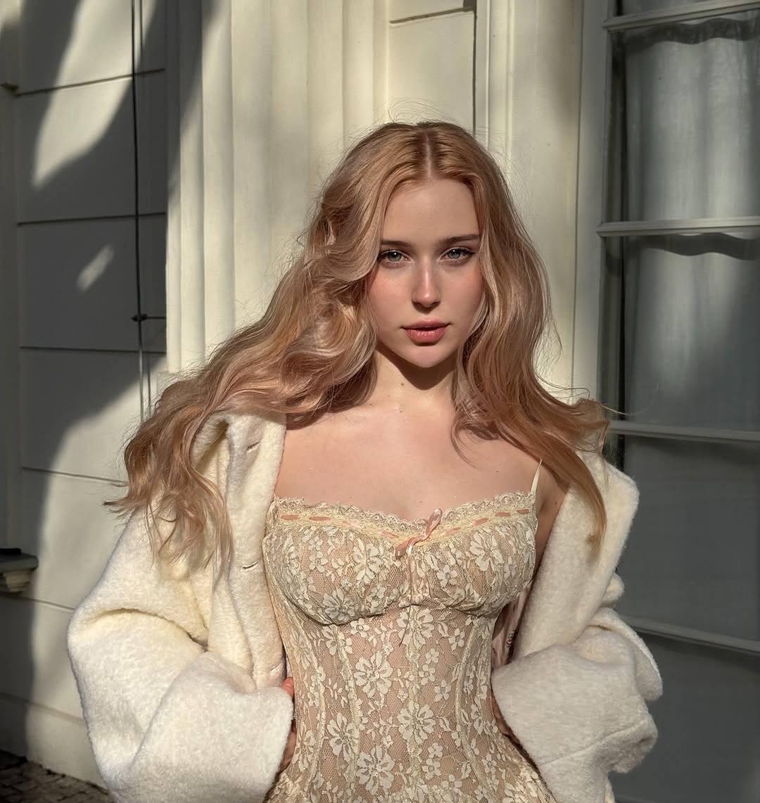 Рита привлекательная девушка из Трехгорный цена от 7000 руб