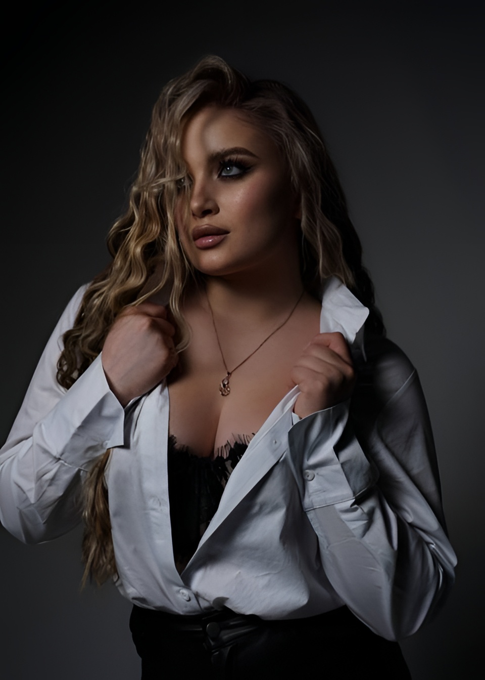 Алиса привлекательная девушка из Трехгорный цена от 6000 руб